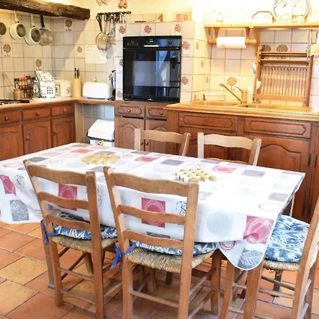 Дом отдыха 4 Bedroom Beautiful In Bosroumois